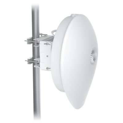 2. Ubiquiti AF60-XR-EU Radiolinia 60GHz, 5.4Gbps, 15km, GPS, 10G SFP+