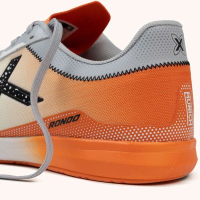 5. Buty Munich Rondo 19 IN 4770019