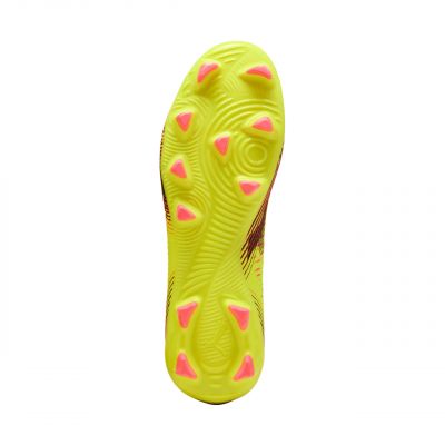 6. Buty piłkarskie Puma Future 8 Play FG/AG M 108141 03