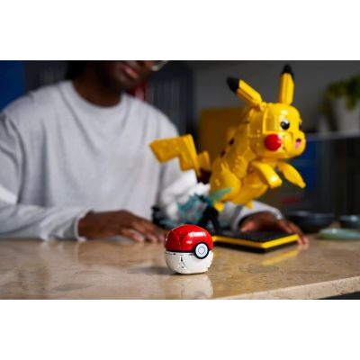 15. LEGO Pokemon 72152 - Pikachu i Pokeball