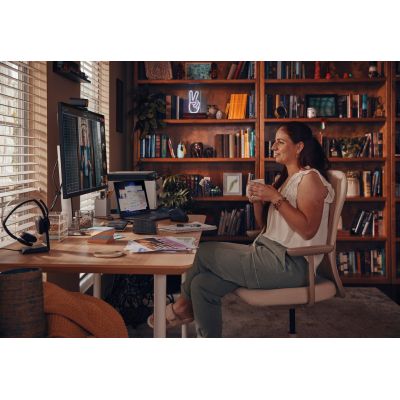 10. Monitor HP 31,5” E32k G5 4K (6N4D6AA)