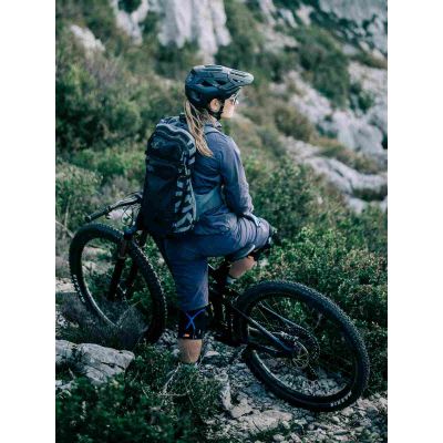 3. Kask rowerowy Julbo Forest Evo Black/Blue Irise czarny