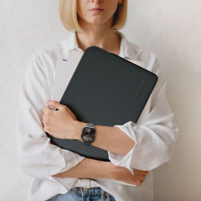 4. Torba na laptopa AMAZINGTHING Minimal BasicBag do MacBook Neo 13" - czarna
