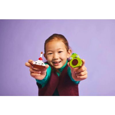 11. LEGO CLASSIC 11039 Kreatywne smakołyki