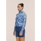 4. Kurtka damska CASALL Breeze Printed Running Jacket kolor granatowy