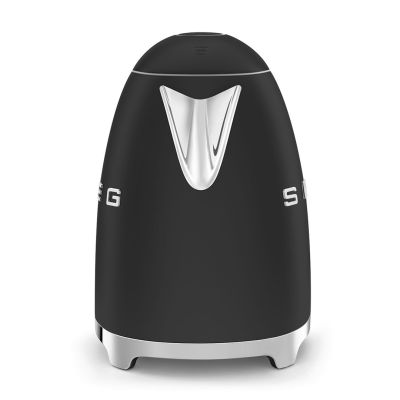 42. Czajnik elektryczny Smeg KLF03BLMEU