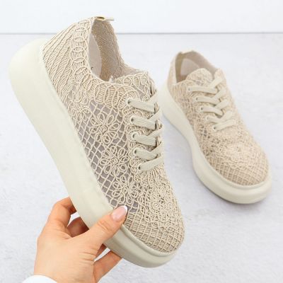 2. Półbuty damskie na platformie koronkowe beżowe Vinceza 17371