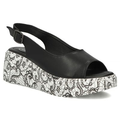 Skórzane sandały damskie na koturnie czarne Filippo DS7580