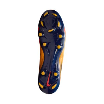 12. Buty piłkarskie Nike Phantom 6 Low Pro FG EH IB3094 800