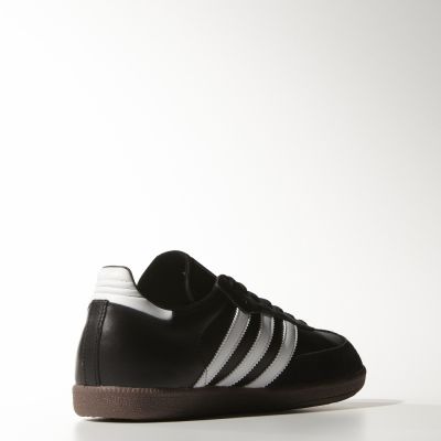 3. Buty piłkarskie adidas Samba IN M 019000