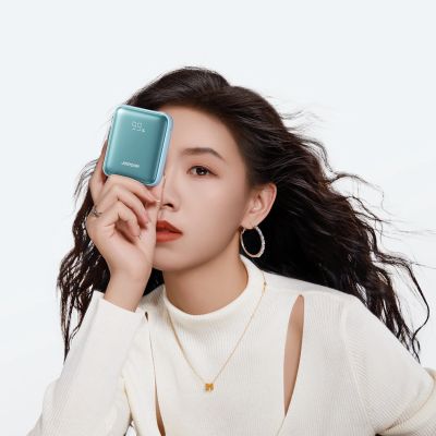 3. Powerbank Joyroom JR-PBF2722,5W10000mAh z dwoma wbudowanymi kablami- niebieski