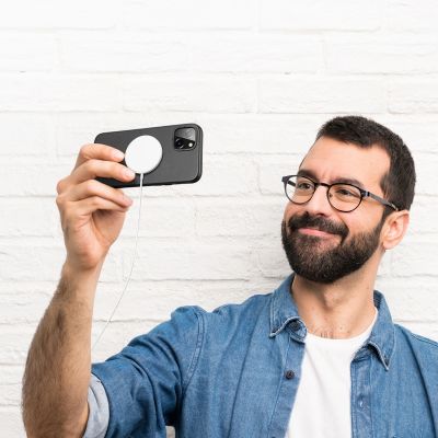 4. Dux Ducis Grit skórzane etui do iPhone 14 Plus elegancki pokrowiec ze sztucznej skóry (kompatybilne z MagSafe) czarny