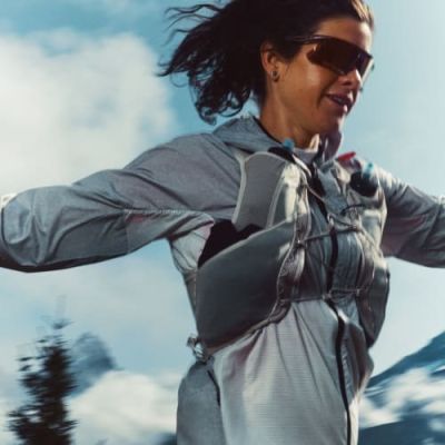 8. Kurtka damska adidas TERREX Xperior CLIMA365 Light Windweave Jacket - black/white rozmiar: l