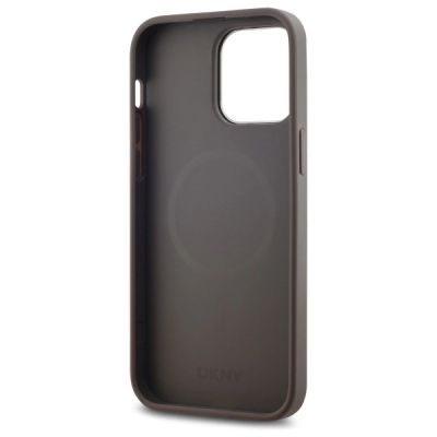 7. Etui DKNY Leather Checkered Mono Pattern MagSafe na iPhone 14 Pro Max - beżowe
