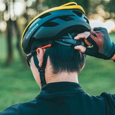 4. Kask rowerowy Rockbros 10110004005 rozmiar L - żółto-czarny