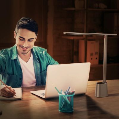 21. Baseus Smart Eye bezprzewodowa biurkowa lampka LED z akumulatorem 2200 mAh szary (DGZG-0G)