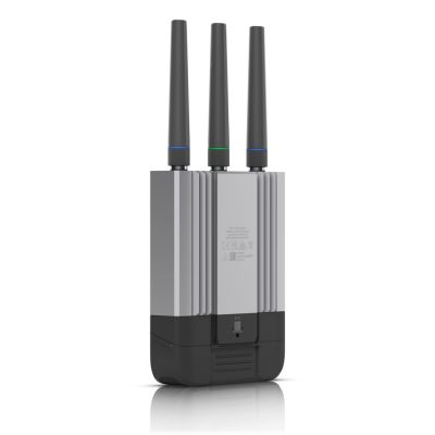 4. Ubiquiti UMR-Industrial UMR Przemysłowe Rozwiązanie Sieciowe