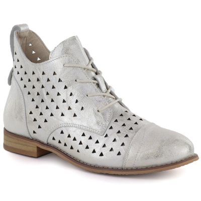 2. Workery platformy z ozdobą Potocki W WOL106B białe