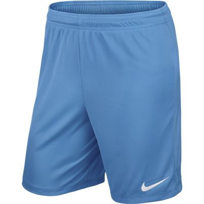 4. Spodenki piłkarskie Nike PARK II M 725887-412