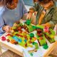 16. LEGO Duplo 10480 - Las odkrywców z dzikimi zwierzętami