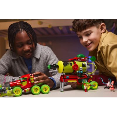 9. LEGO DREAMZzz 71499 Sprayowa ciężarówka Mateo