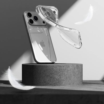 6. Etui Ringke Air na iPhone 17 Pro Max - przezroczyste