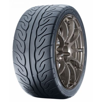 Opona 215/45 r17 87W Yokohama AD08RS Etykieta: D-B-B-70 dB