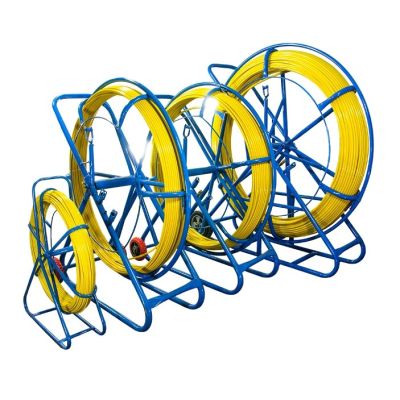 10. WŁÓKNO SZKLANE DO PRZECIĄGANIA KABLI 4,5mm / 75m (PILOT / STALKA) PE + STOJAK