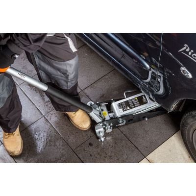4. NEO tools 11-730 podnośnik/stojak do pojazdu