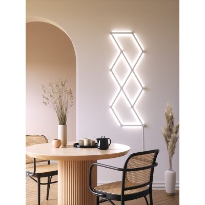 3. Nanoleaf Lines Starter Kit Inne