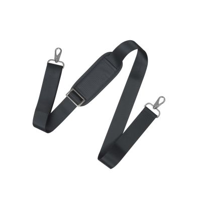 10. Rivacase 8257 torba na notebooka 43,9 cm (17.3") Pokrowiec Czarny