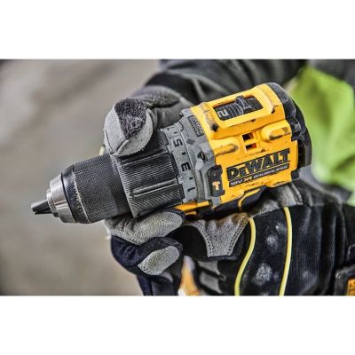 19. Wiertarko-wkrętarka 18V BL DCD805NT DEWALT