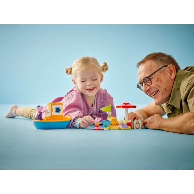 5. LEGO Peppa Pig 10432 Peppa i rejs łodzią