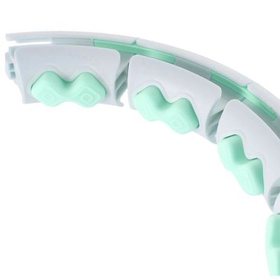 9. Hula hop HMS HHW06 z wypustkami, obciążnikiem i licznikiem zielony