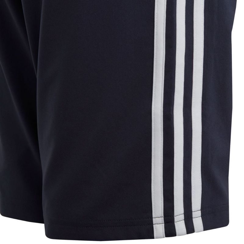 5. Spodenki adidas Essentials 3-Stripes Woven Jr IC6822