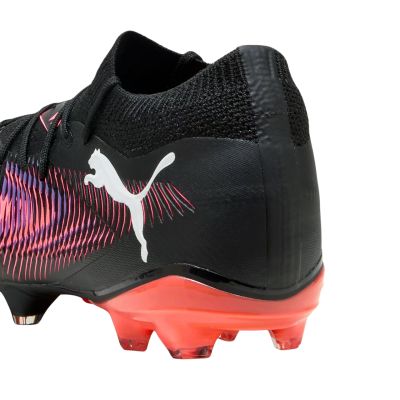 9. Buty piłkarskie Puma Future 8 Match FG/AG M 108140 01