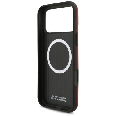 7. Etui BMW M FW Metal Logo MagSafe na iPhone 17 Pro Max - czerwone