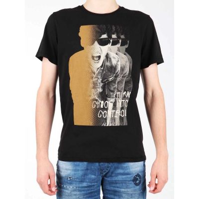 4. T-shirt Lee Photo Tee Black L60BAI01