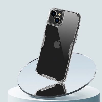 8. Pancerne etui do iPhone 15 Pro Nillkin Nature Pro - białe