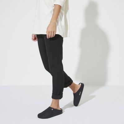 6. Kapcie damskie/męskie ocieplane Birkenstock Zermatt Anthracite z wełnianego filcu regular szerokie (1015090)