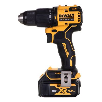 13. Zestaw narzędzi Combo 18V 2x4,0Ah DCK2062M2T DEWALT