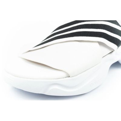 17. Sandały adidas Magmur Sandal W EF5848
