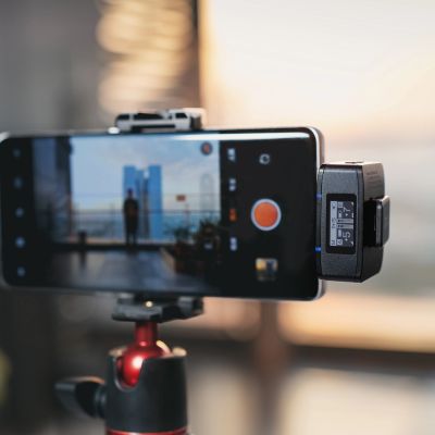 9. Mikrofony krawatowe BOYA BOYAMIC 2-02 bezprzewodowe 2.4 GHz - czarne