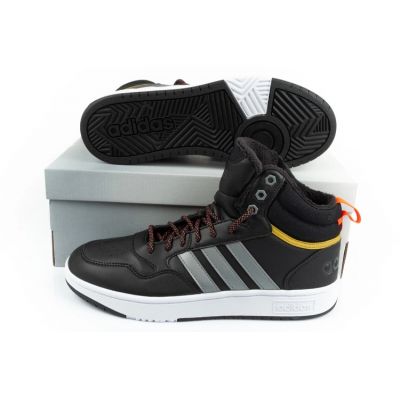11. Buty adidas Hoops M HR1440