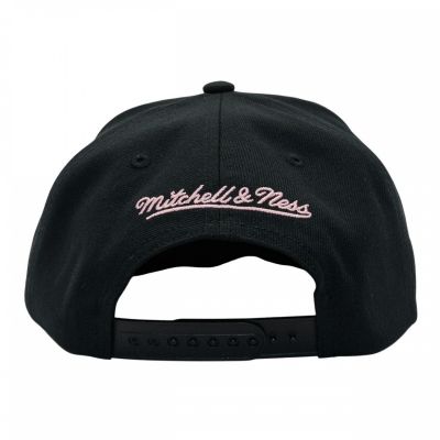 4. Czapka z daszkiem Mitchell & Ness Snapback NBA Inter Miami 6HSSDHS8445-IMCBLCK