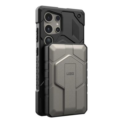5. Powerbank UAG Rugged 10K - 10000 mAh z podstawką, ładowanie bezprzewodowe 10W, kompatybilny z MagSafe, kabel w zestawie (black/titanium)
