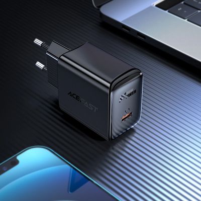 4. Acefast ładowarka sieciowa GaN USB Typ C 30W, PD, QC 3.0, AFC, FCP czarny (A21 black)