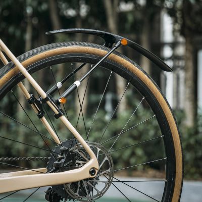 12. Błotnik rowerowy Wozinsky WBR-01 uniwersalny z regulacją - czarny