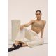 4. Spodnie damskie CASALL Peachy Straight Leg Jogger kolor biały