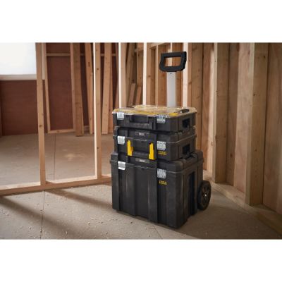 7. Skrzynia PRO-STACK zestaw na kołach